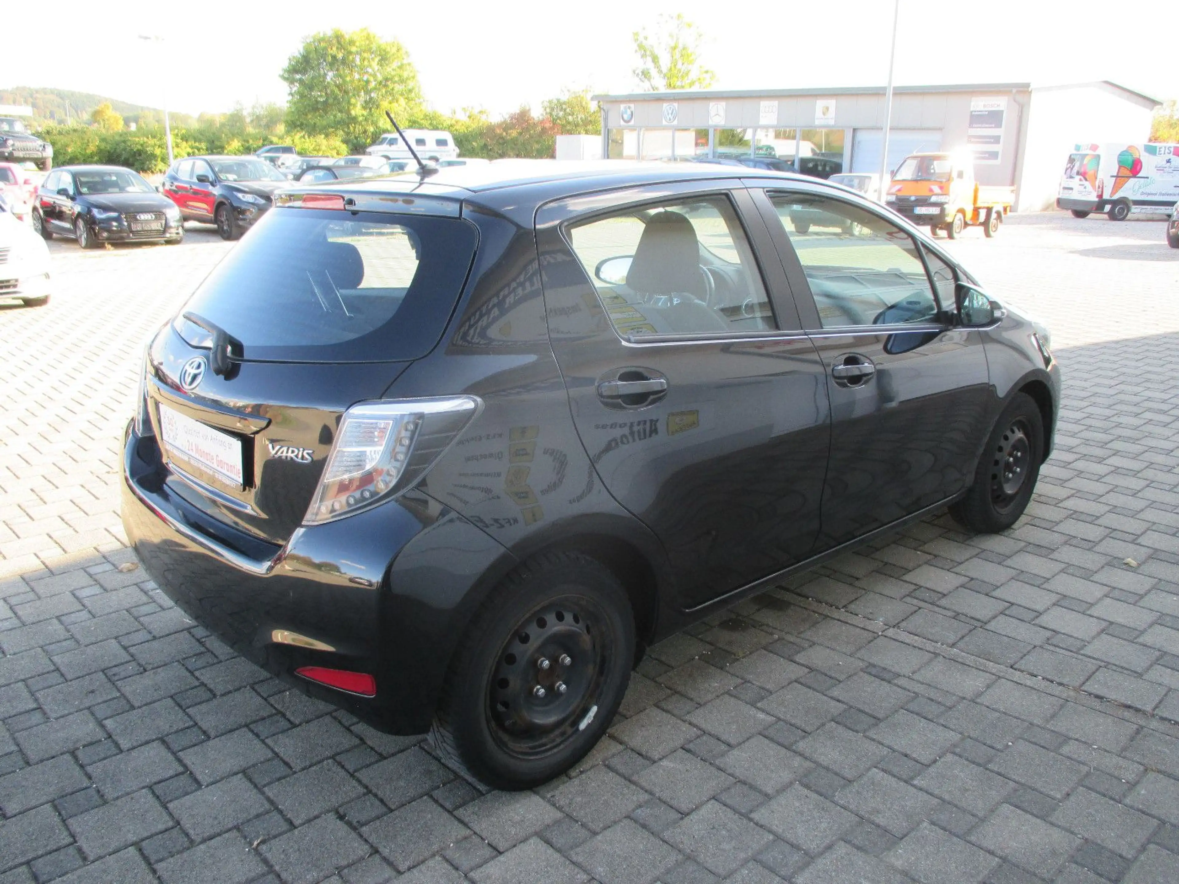 Toyota Yaris Edition 2014 — photo 6