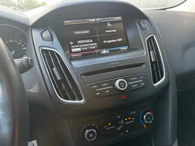 Ford Focus view 6