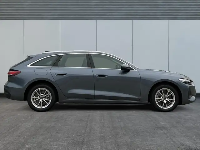 Audi A5 view 5