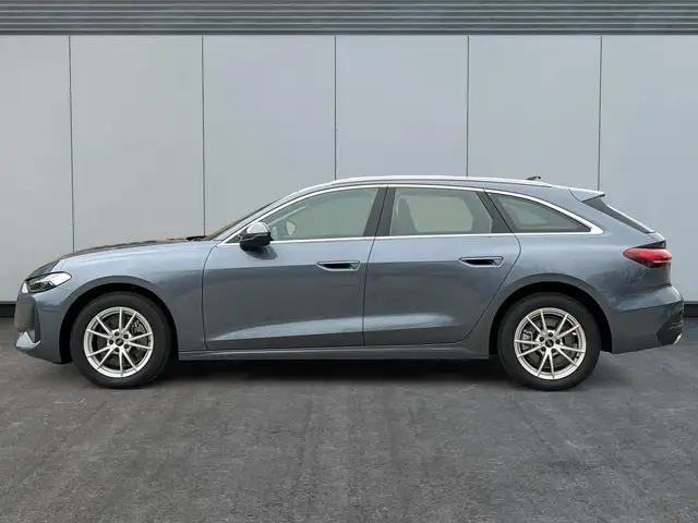 Audi A5 view 2
