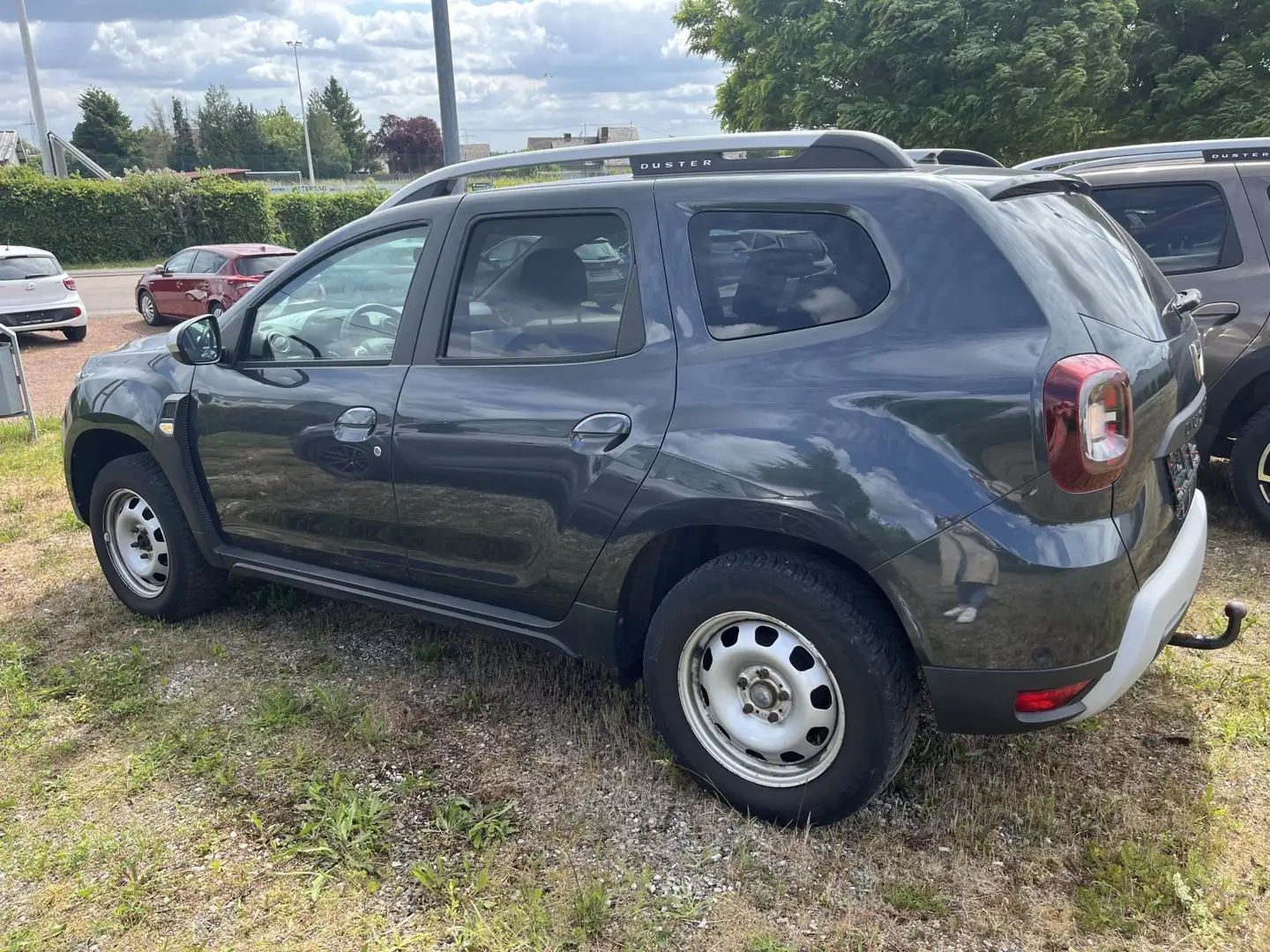 Dacia Duster TCe 130 2WD GPF Prestige +WINTERRÄDER Grau - 2