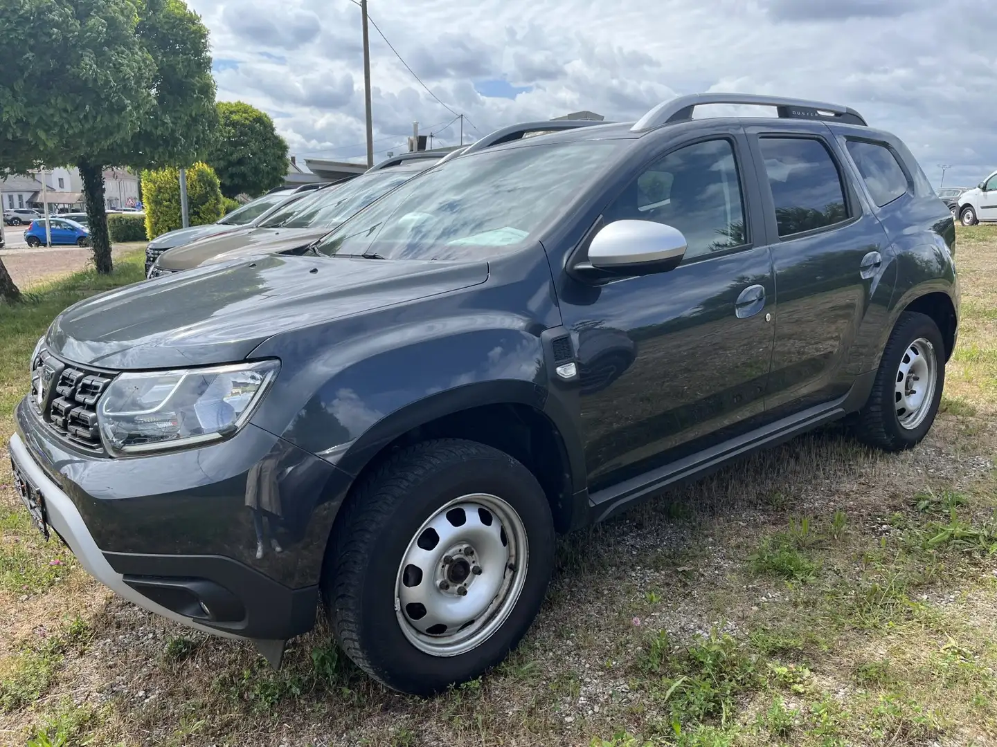 Dacia Duster TCe 130 2WD GPF Prestige +WINTERRÄDER Grau - 1
