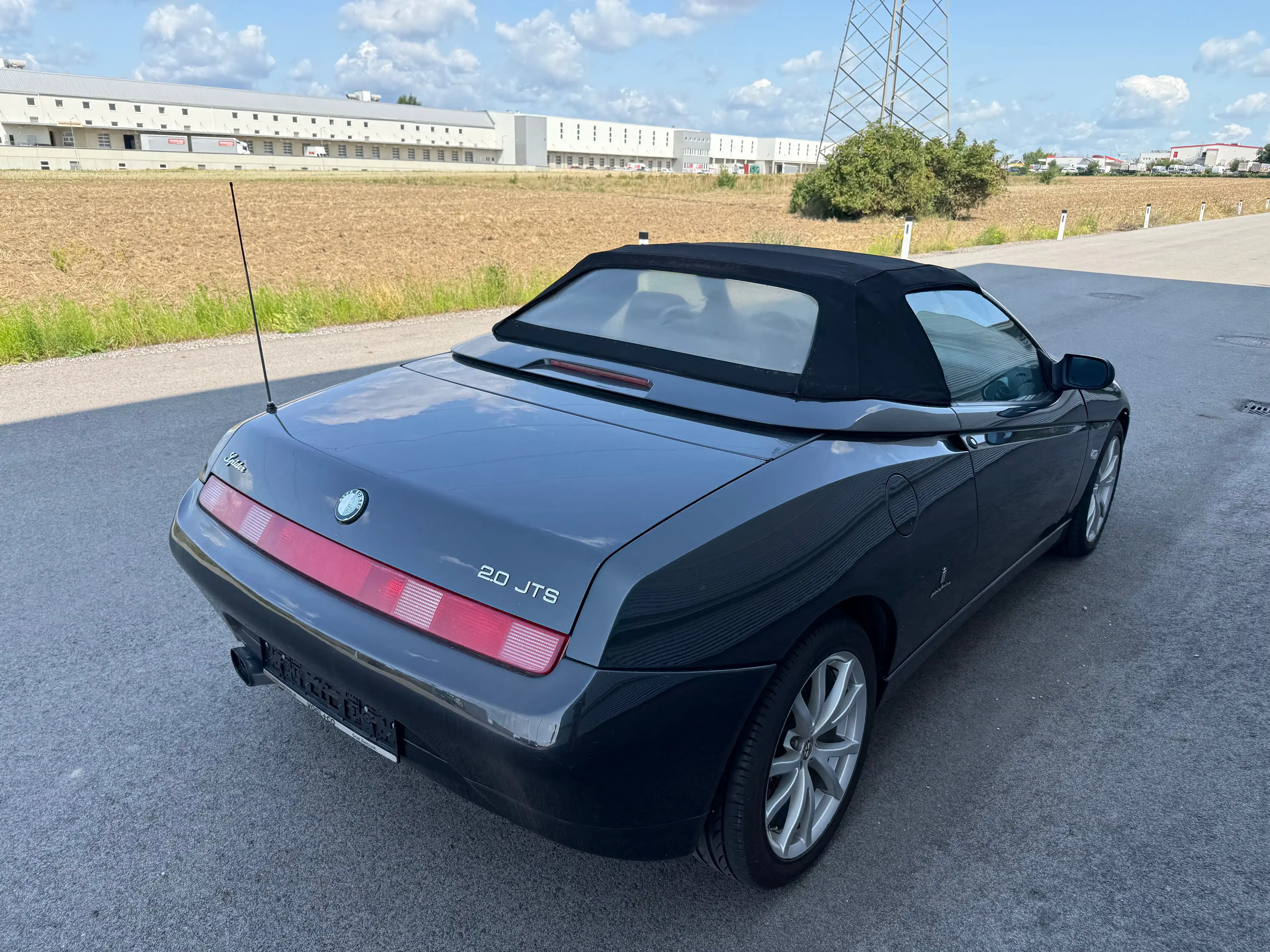 Alfa Romeo Spider 2,0 JTS ID:119 — photo 13