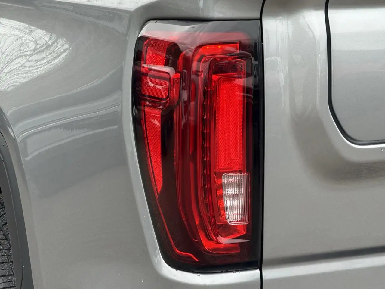 GMC Sierra 1500 снимка GMC Sierra 1500