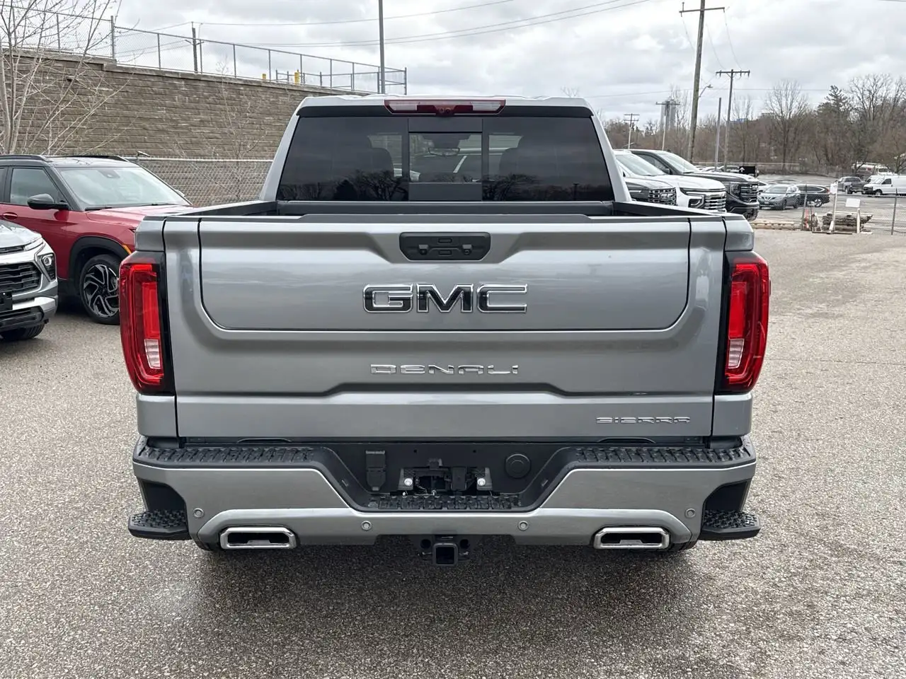 GMC Sierra 1500 снимка GMC Sierra 1500