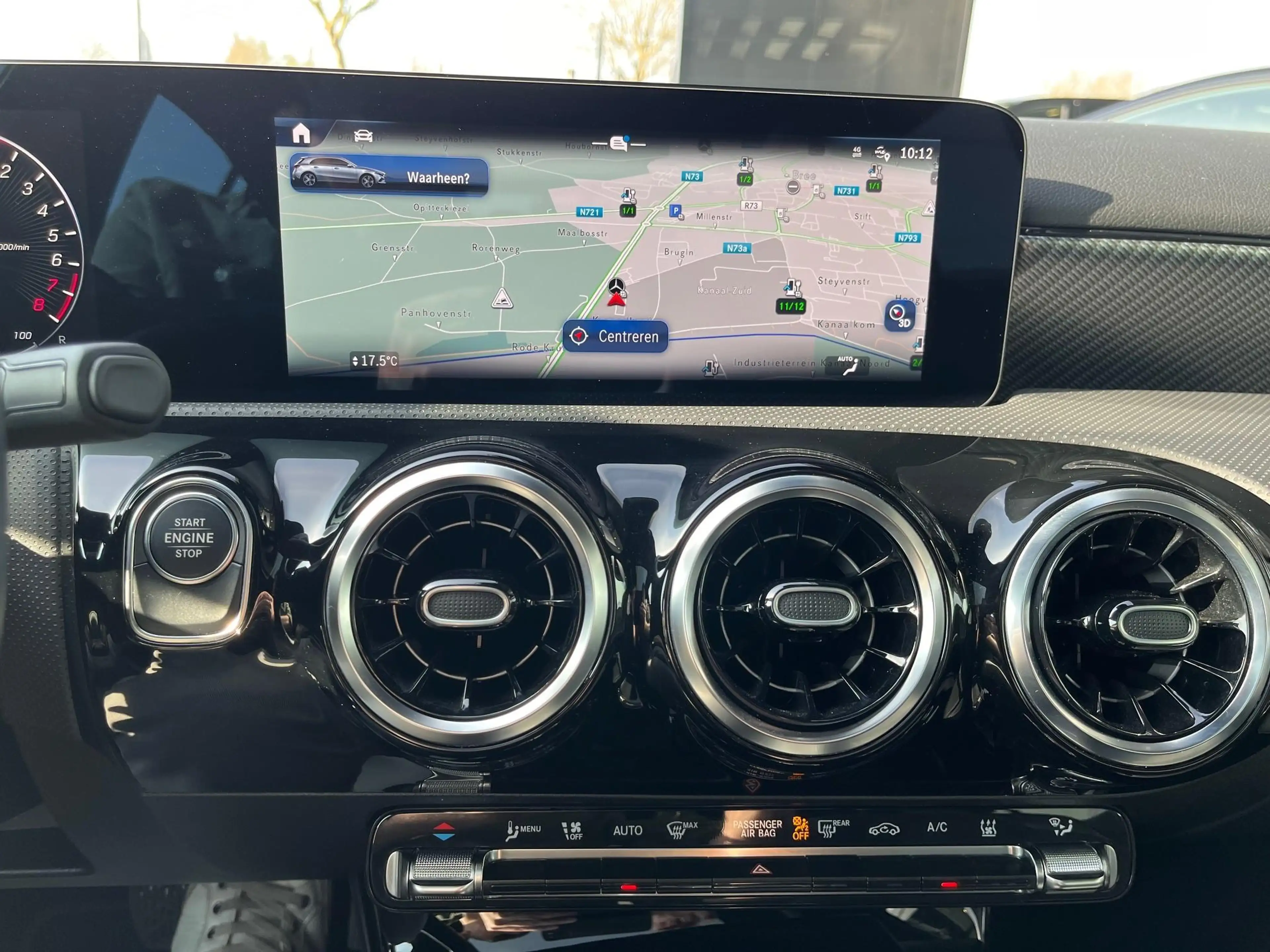 Mercedes-Benz A 250 e met panoramadak — photo 13