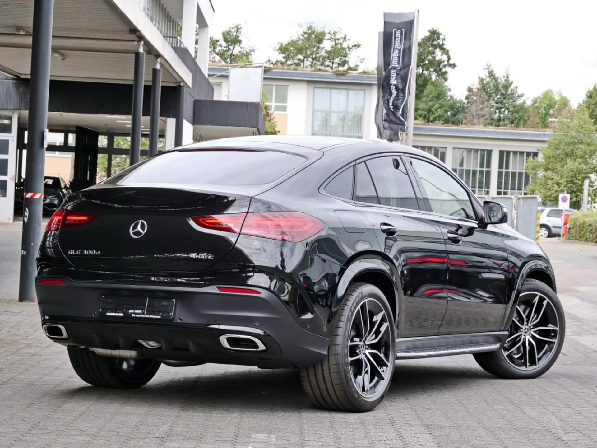 벤츠 Mercedes-Benz GLE GLE 300 2026 검정 사진 3
