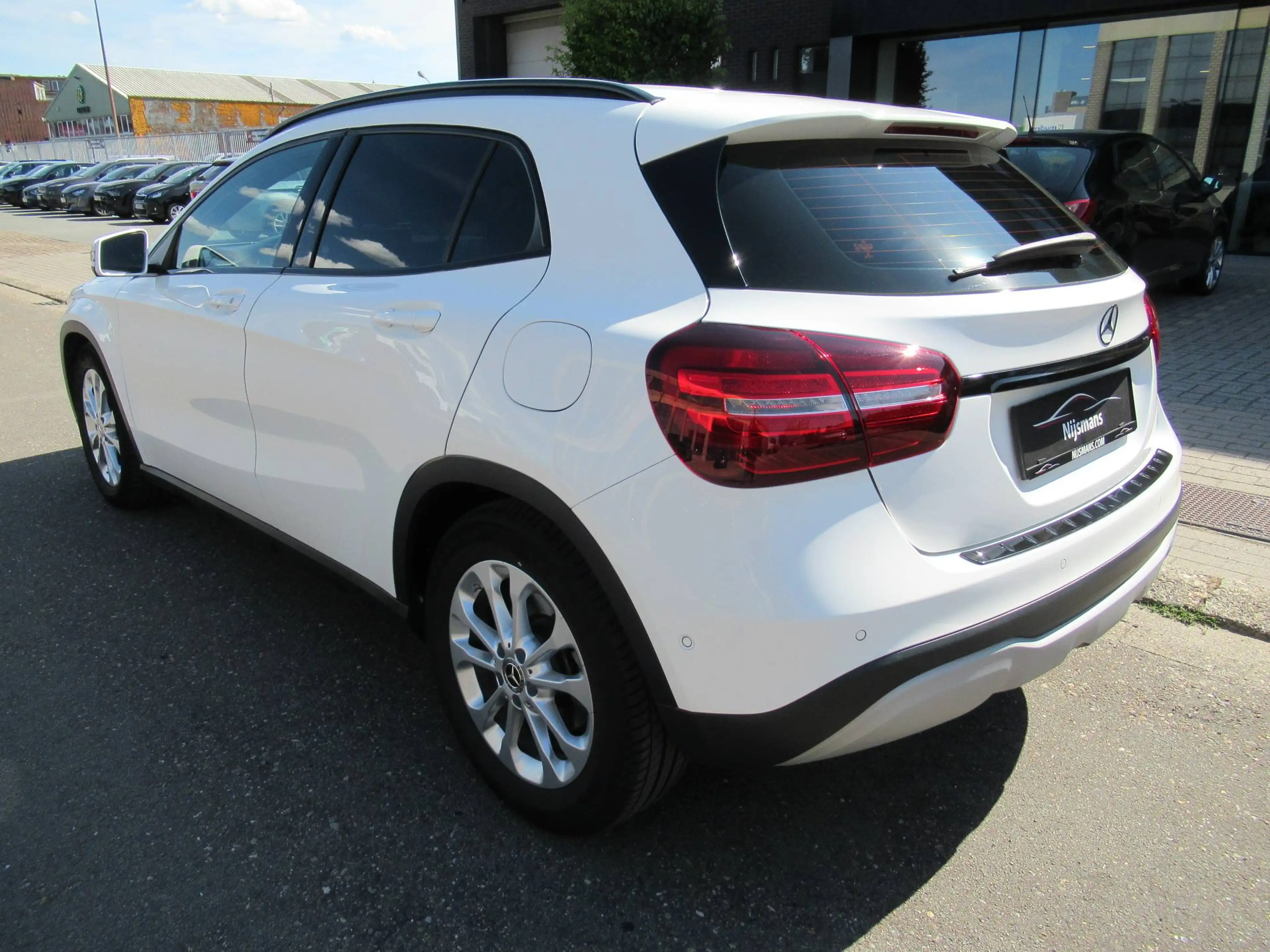 Mercedes-Benz GLA 180 Style 7G-DCT/Navi/Airco/Camera/LED/Parkassist — photo 7