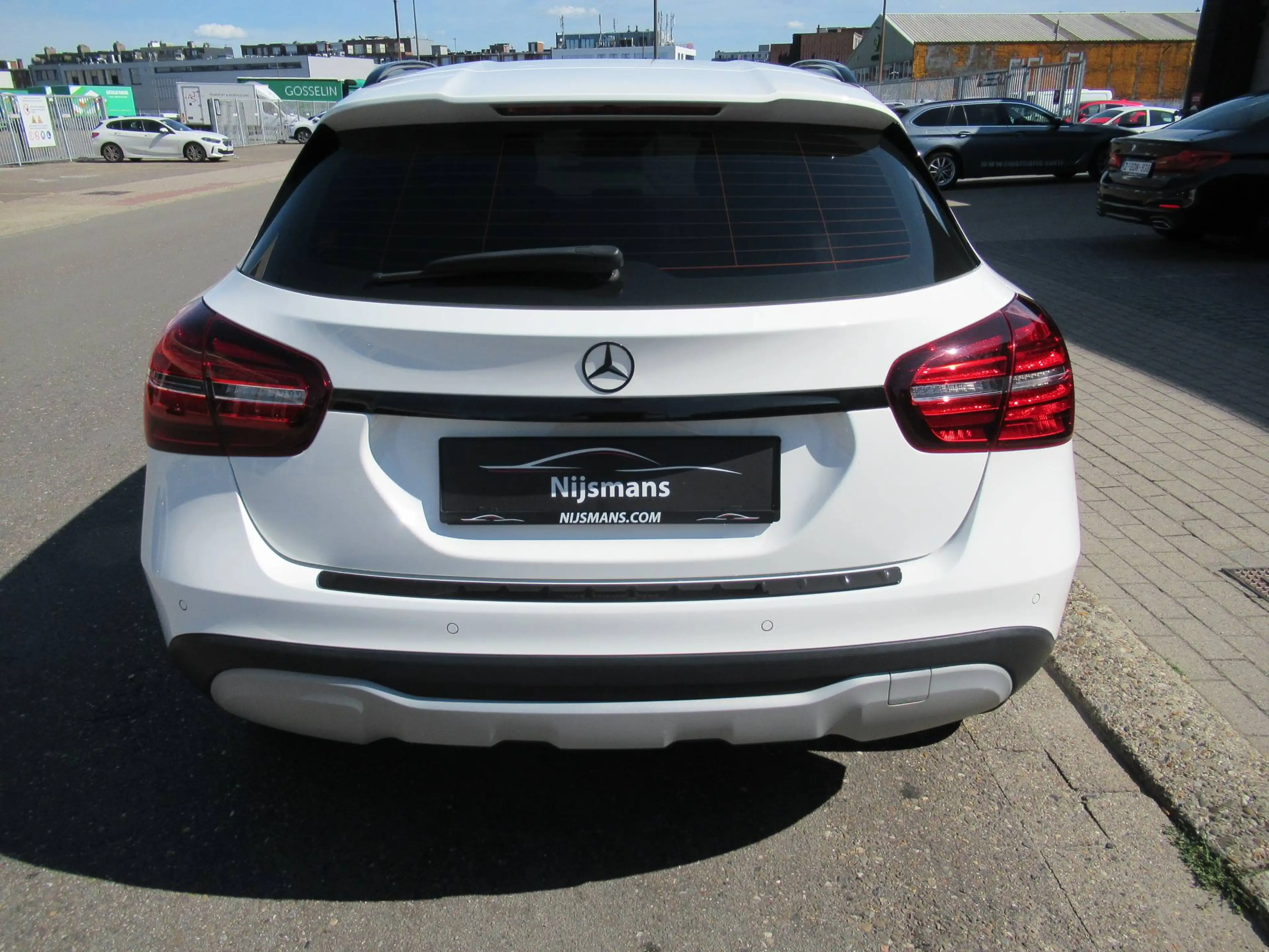 Mercedes-Benz GLA 180 Style 7G-DCT/Navi/Airco/Camera/LED/Parkassist — photo 6