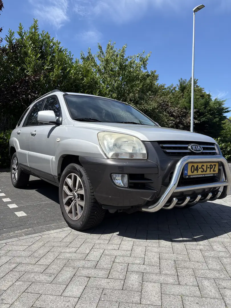 Kia Sportage 2.0 CVVT Executive Gris - 2
