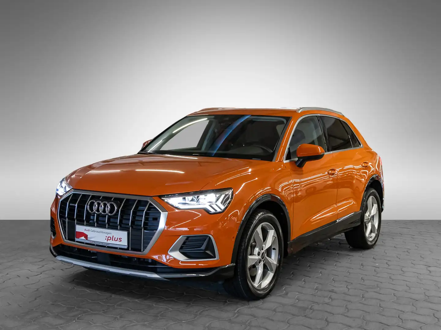 Audi Q3 advanced 40 TFSI quattro S tronic AHK SHZ VC Orange - 2