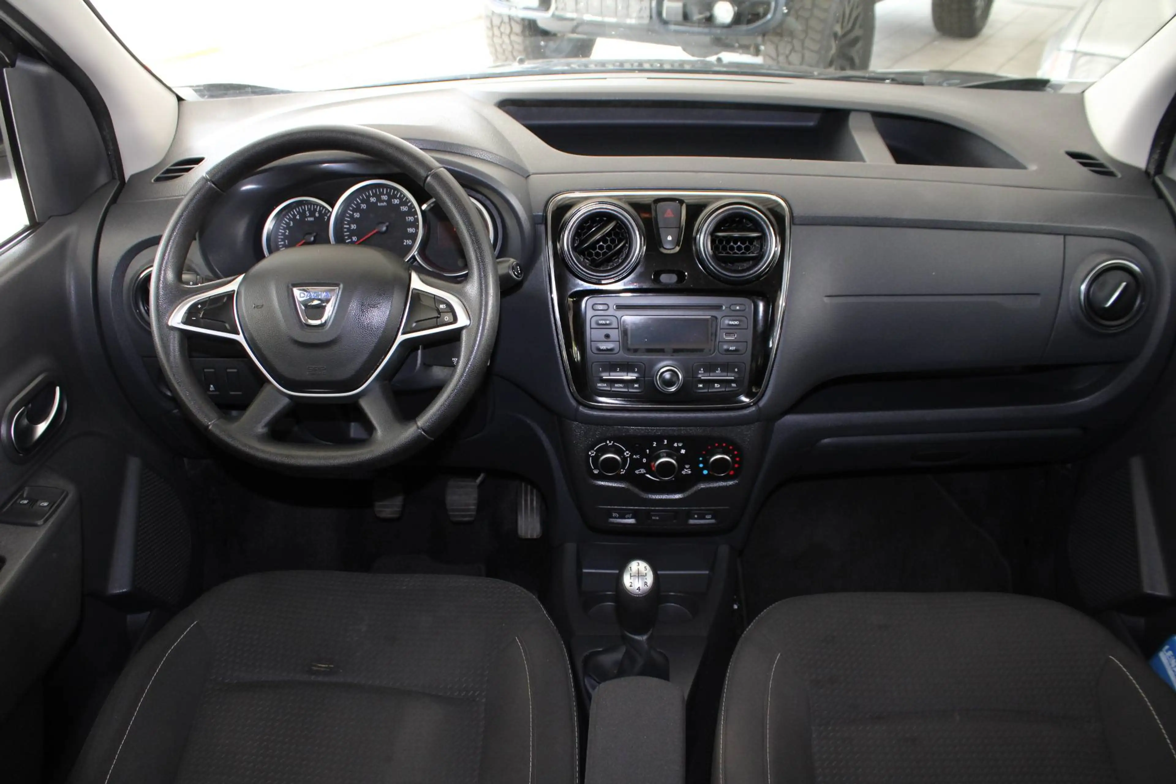 Dacia Dokker Comfort — photo 11