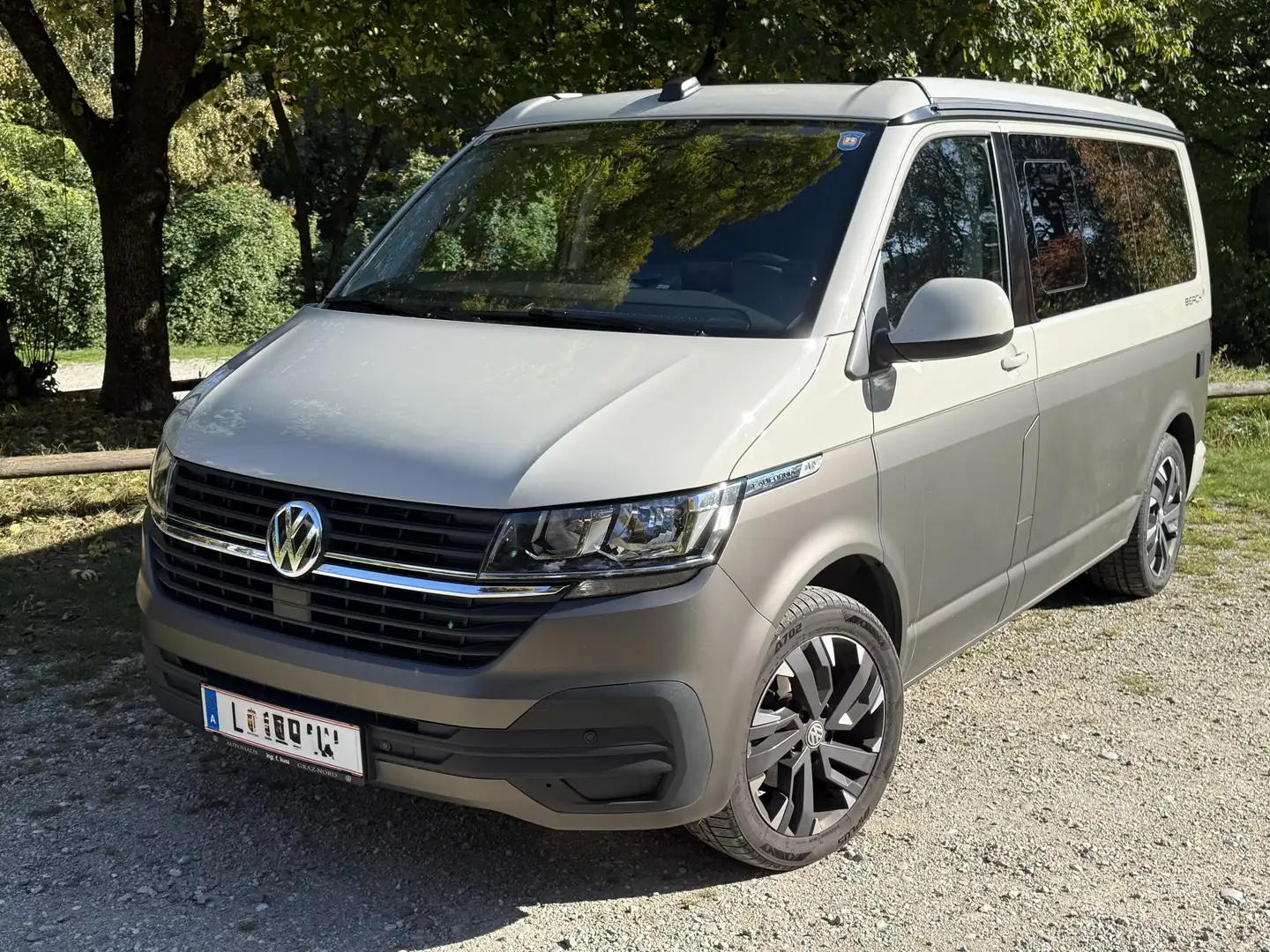 Volkswagen T6.1 California Beach Beige - 1