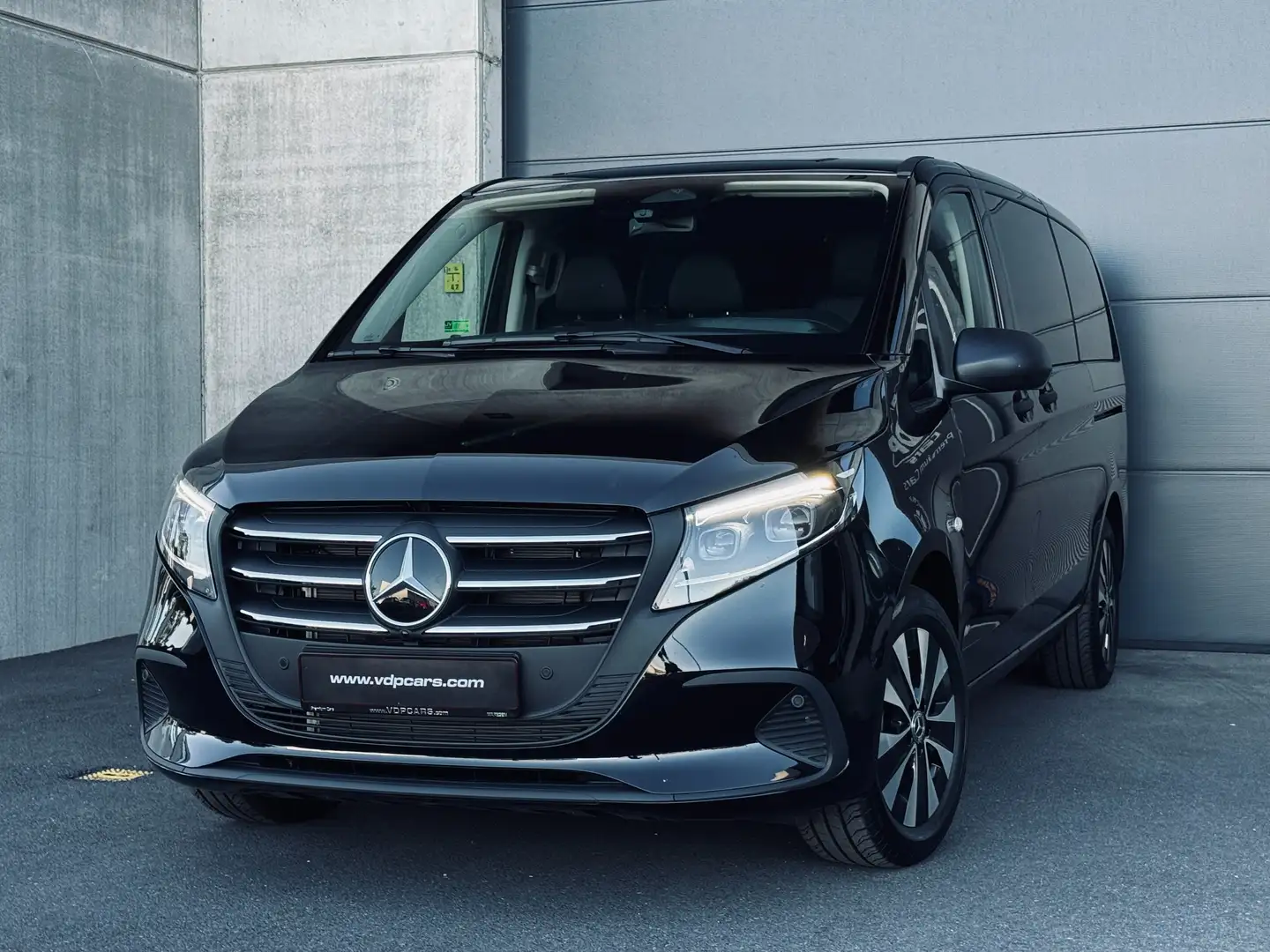 Mercedes-Benz Vito 116 TOURER LEDER MULTIBEAM CAMERA 9ZIT 2xSCHUIFD Noir - 2