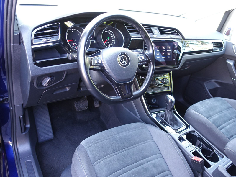 Volkswagen Touran 2.0 TDI DSG Highline*7Sitze*ALCANTARA*AHK*LED*NAVI — photo 9