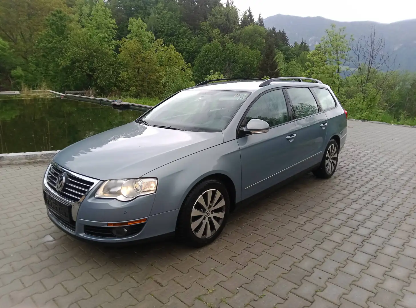 Volkswagen Passat Variant Passat Var. CL BlueMotion Technology 1,6 TDI Comfortline Blau - 1