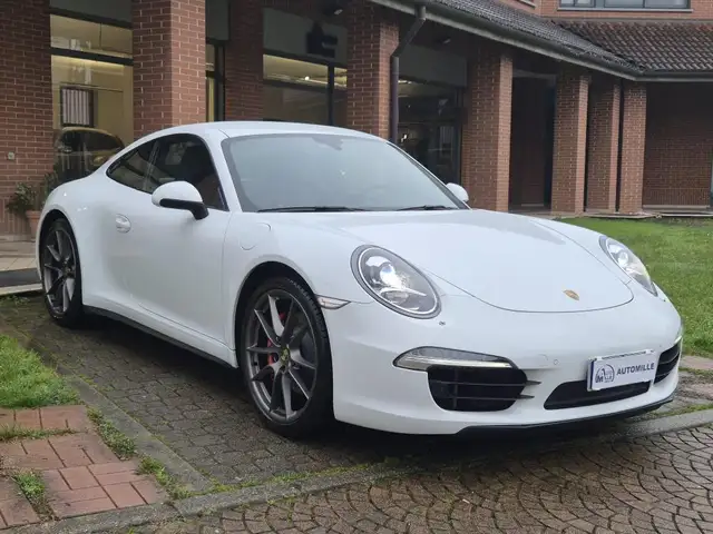 Porsche 911 3.8 Carrera 4S