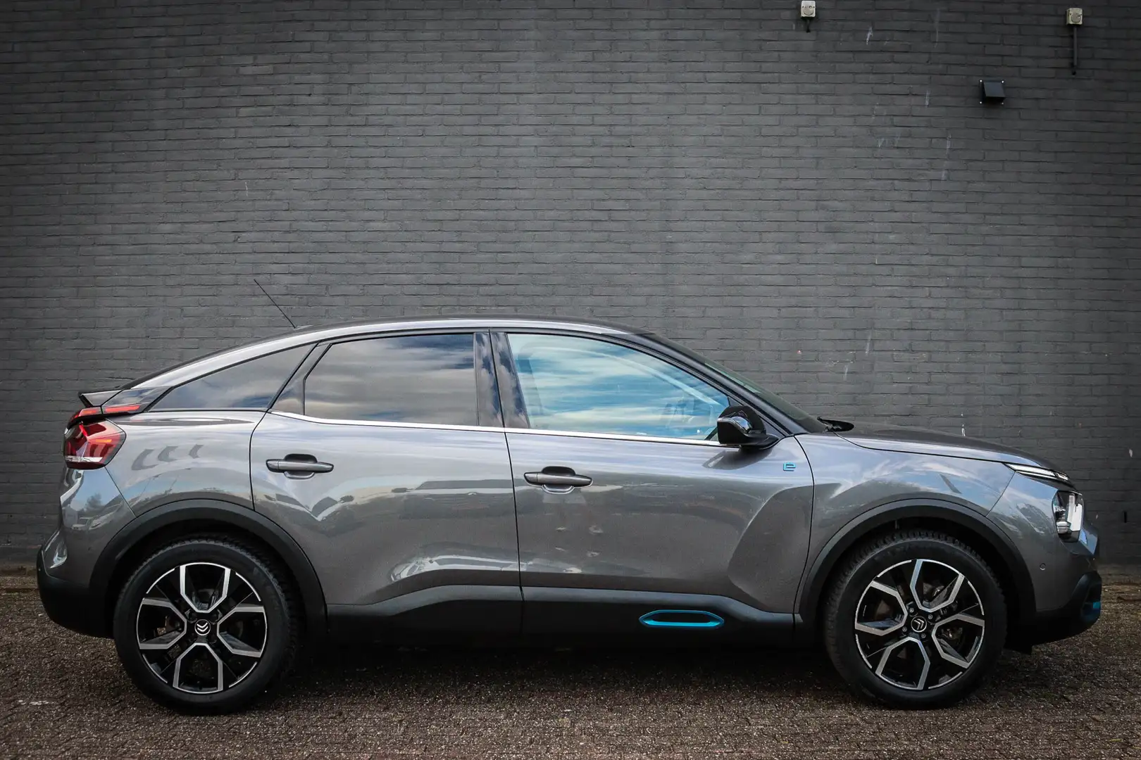 Citroen E-C4 Shine 50 kWh Net binnen-Nu al te bezichtigen Grijs - 2