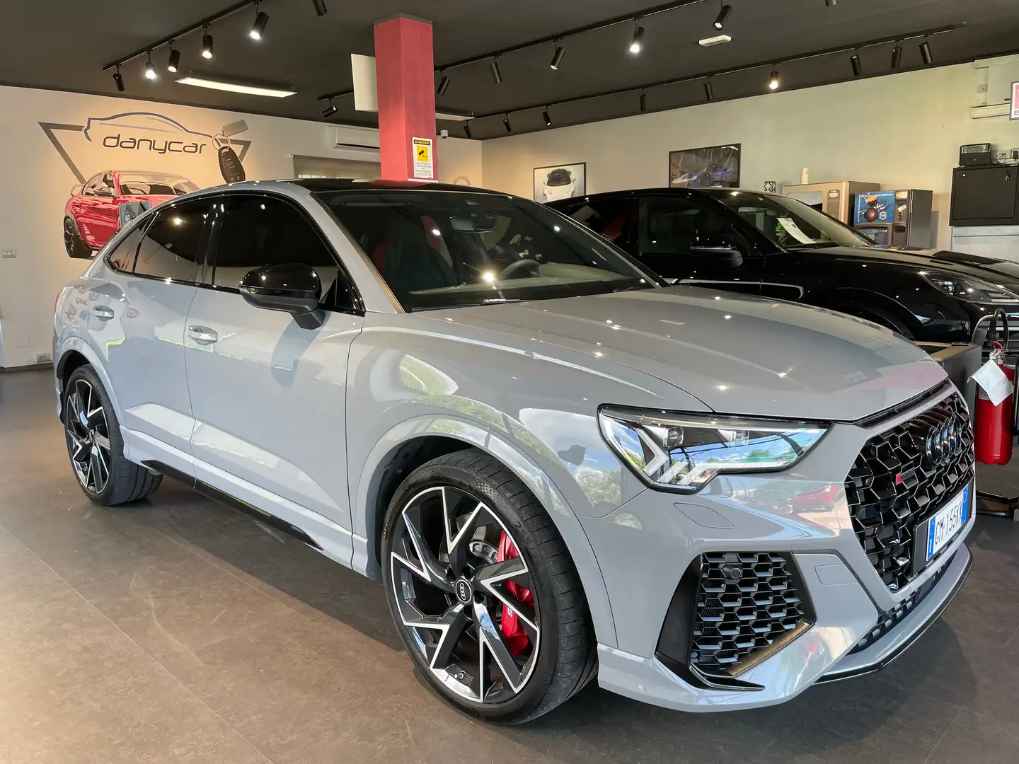 Audi RS Q3 Q3 Sportback RS 2.5 quattro s-tronic Сірий - 1
