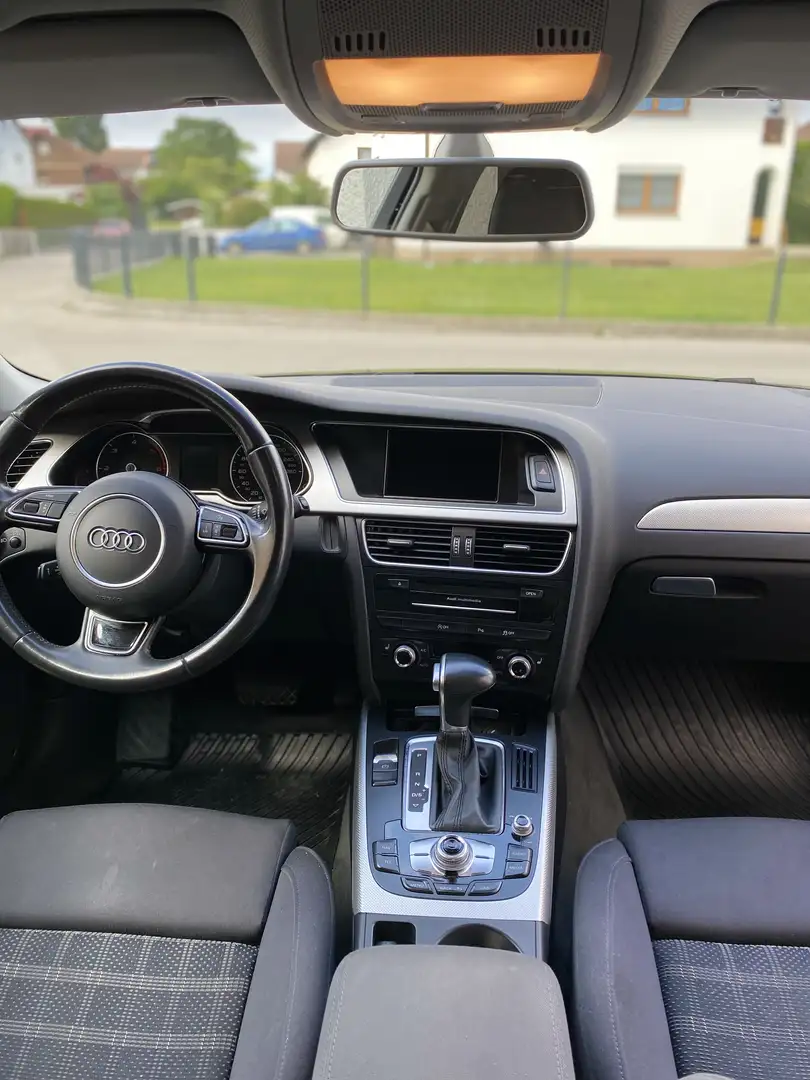Audi A4 Ambition Schwarz - 2
