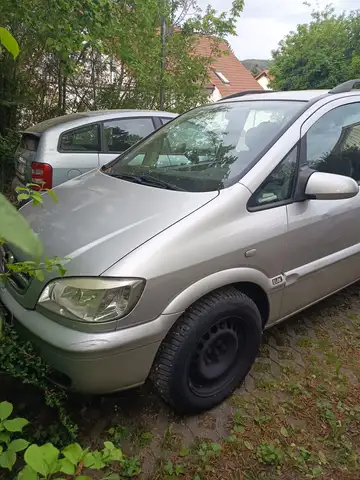 Opel Zafira Zafira 1.8 njoy