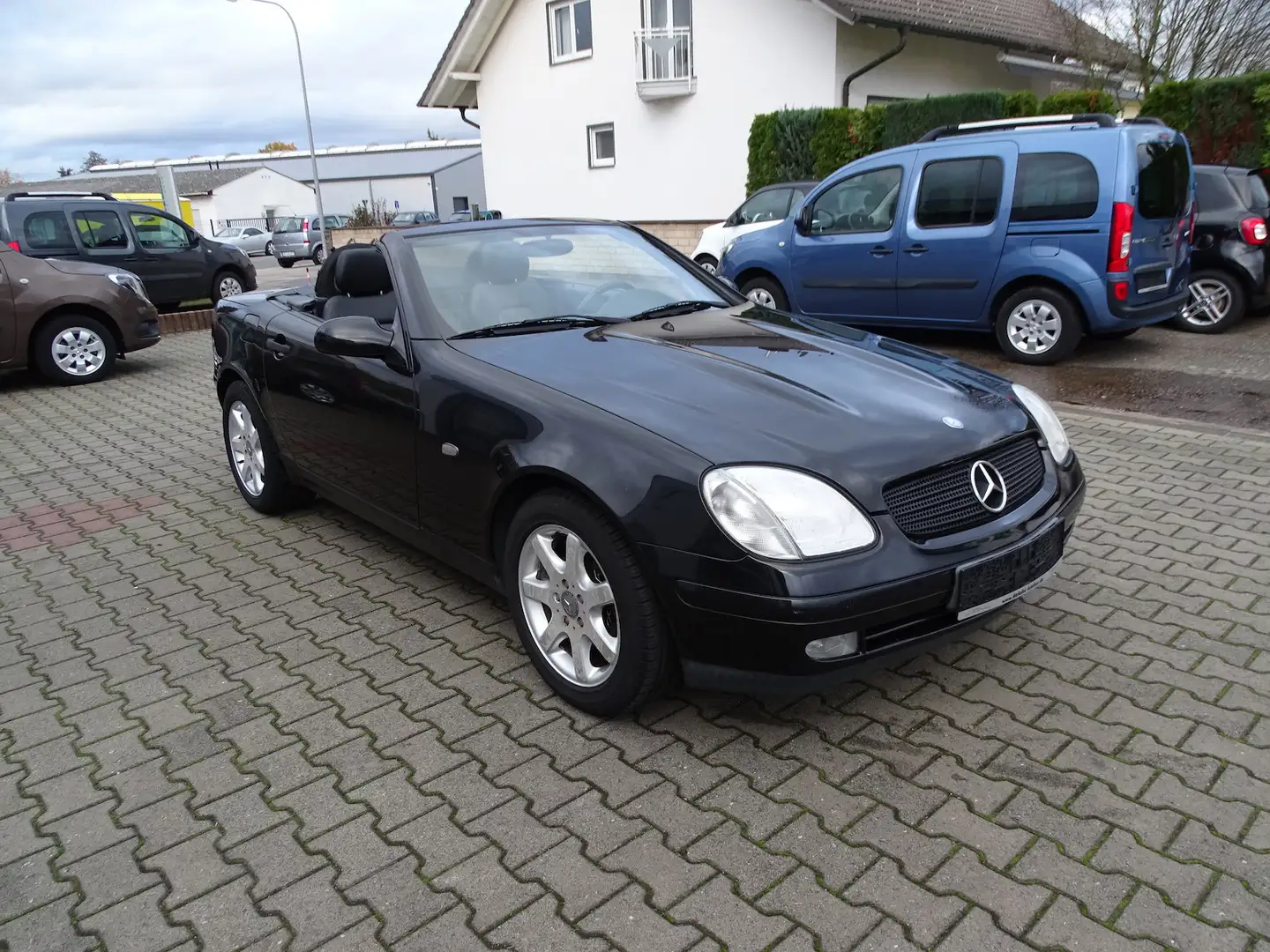 Mercedes-Benz SLK 200 2.Hd nur 56.000 Km, Leder, kein Rost Negro - 1