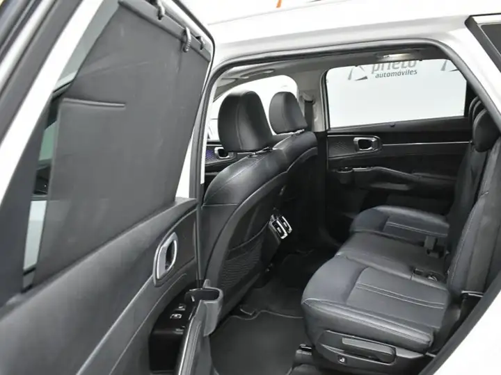 Kia Sorento 2024, foto 32