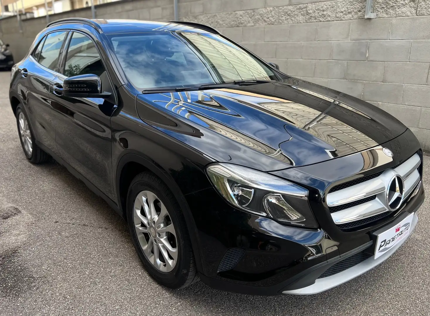 Mercedes-Benz GLA 180 d 109cv EXECUTIVE AUTOM. NAVI/PELLE/CAMERA PERF. Nero - 1