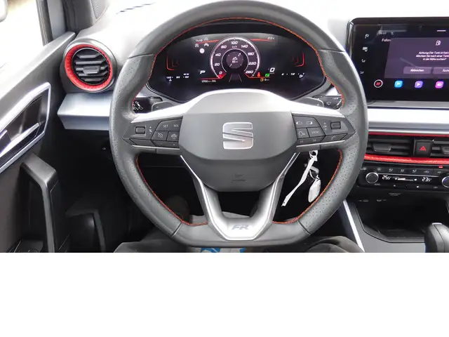 Seat Arona view 8