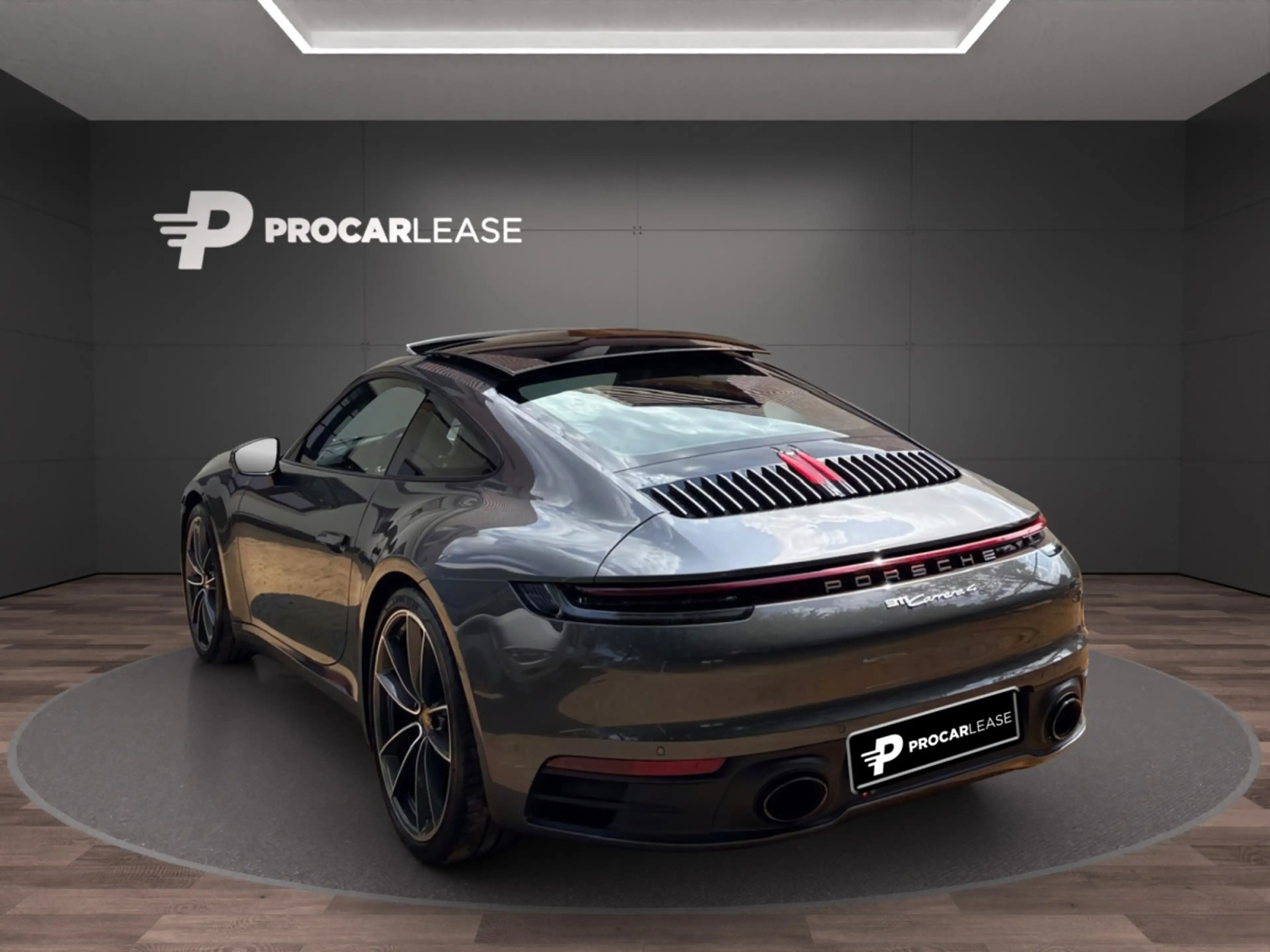 Porsche 911 992 CARRERA 4
