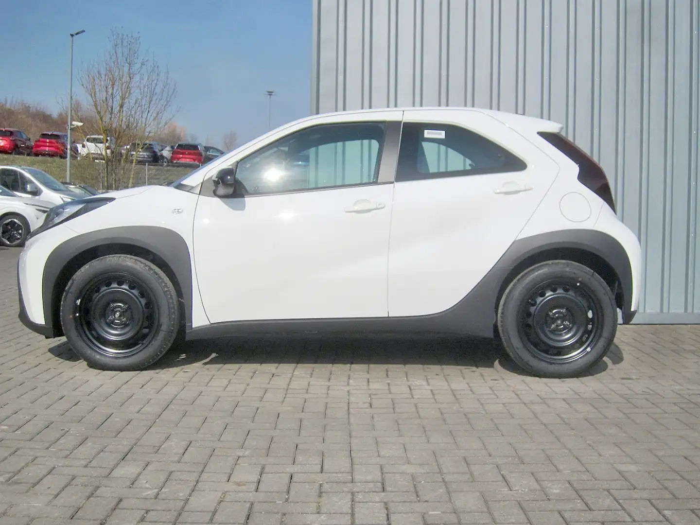 Toyota Aygo X 1.0 Play Klimaanlage, FLA SpurH KAM ACC Fehér - 2