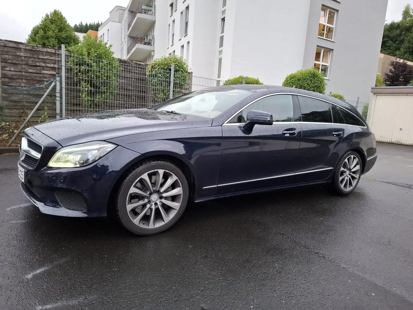 Mercedes-Benz CLS 400 Schooting Brake 4 Matic***unten lesen *** - 1