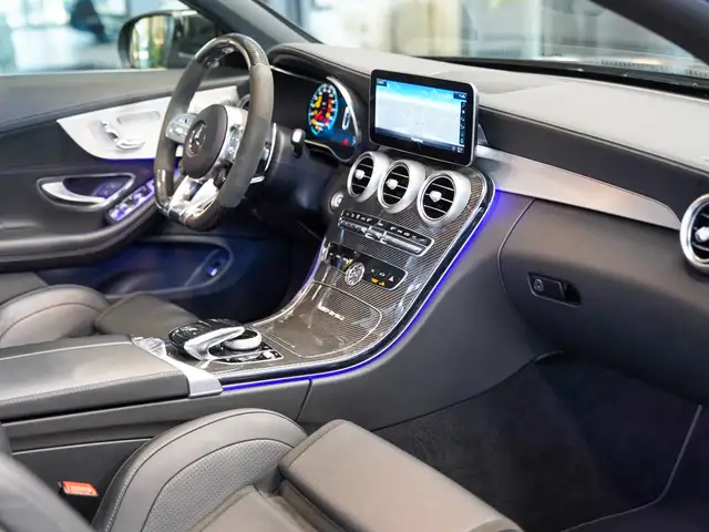 Mercedes-Benz C-Class view 13