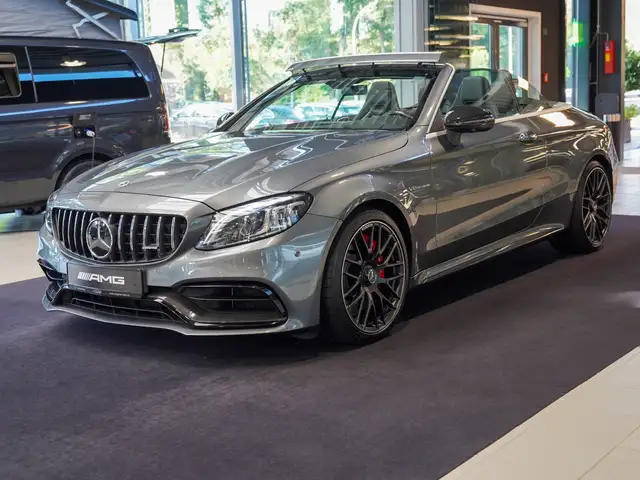 Mercedes-Benz C-Class view 9