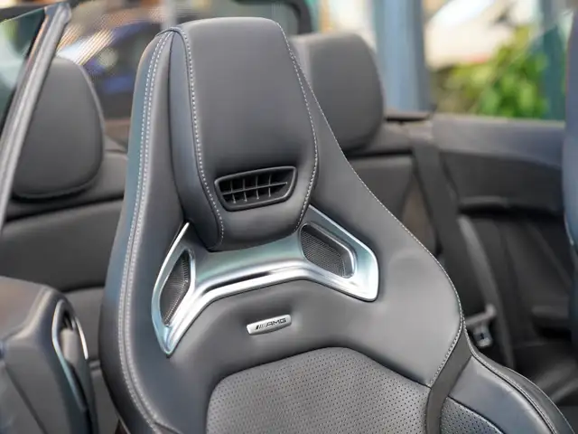 Mercedes-Benz C-Class view 12