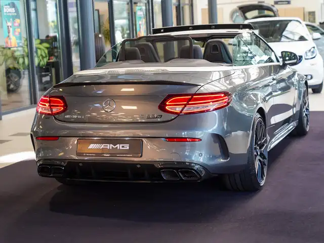 Mercedes-Benz C-Class view 5
