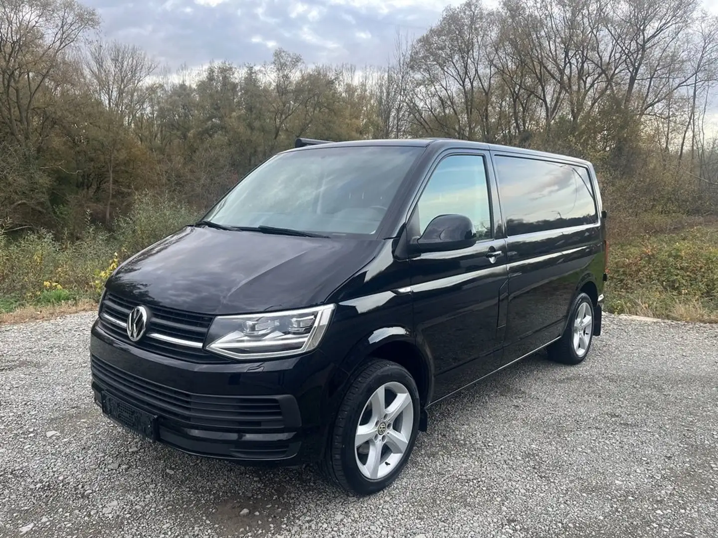 Volkswagen T6 Transporter 2.0TSI BENZINE 2017 150PK 86.929 KM BLACK EDITION - 1