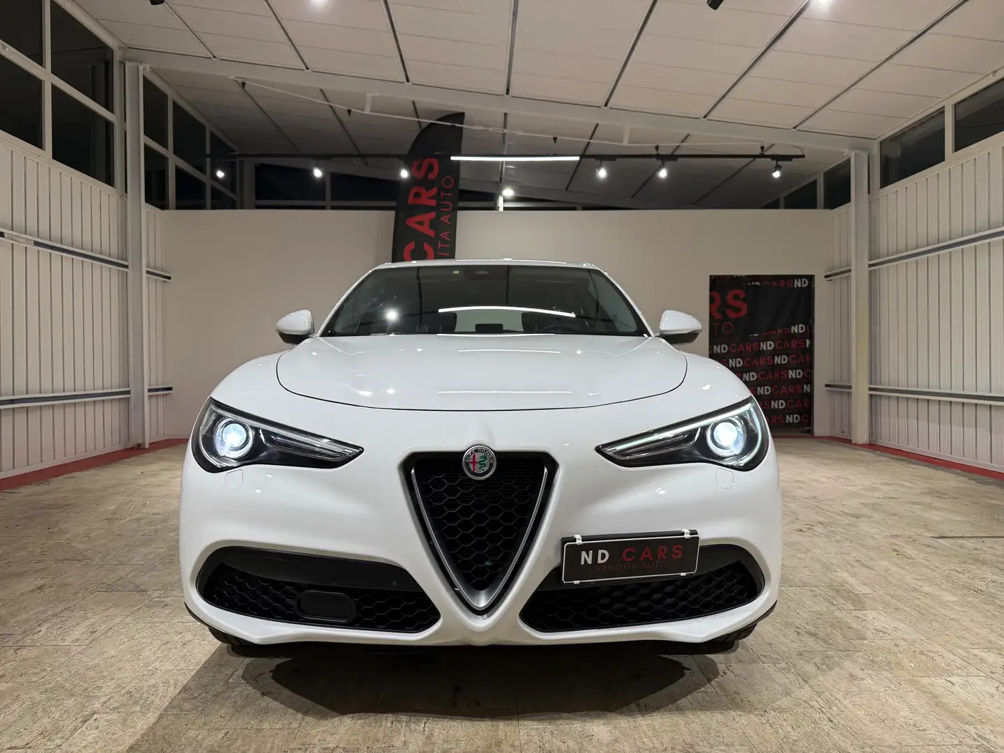 Alfa Romeo Stelvio Stelvio 2020 2.2 t Business rwd 160cv auto Blanc - 2
