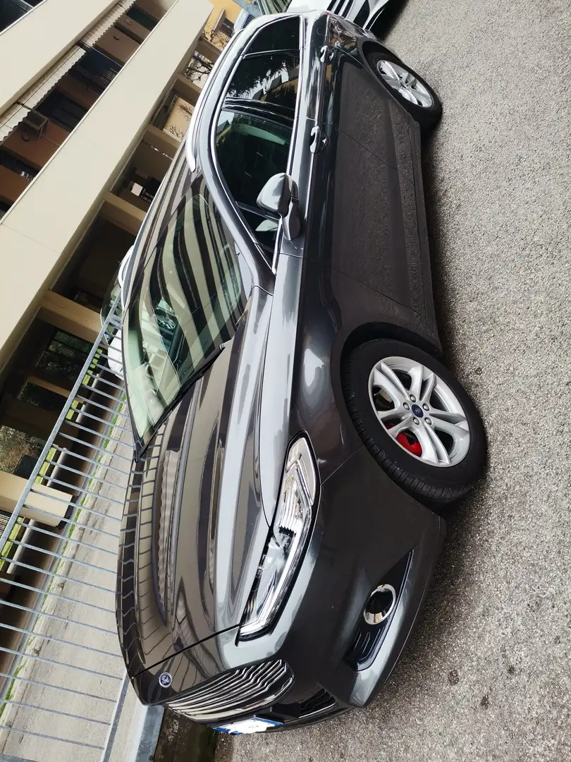 Ford Mondeo Mondeo IV 2015 SW SW 2.0 tdci Titanium Busin. s Grigio - 1