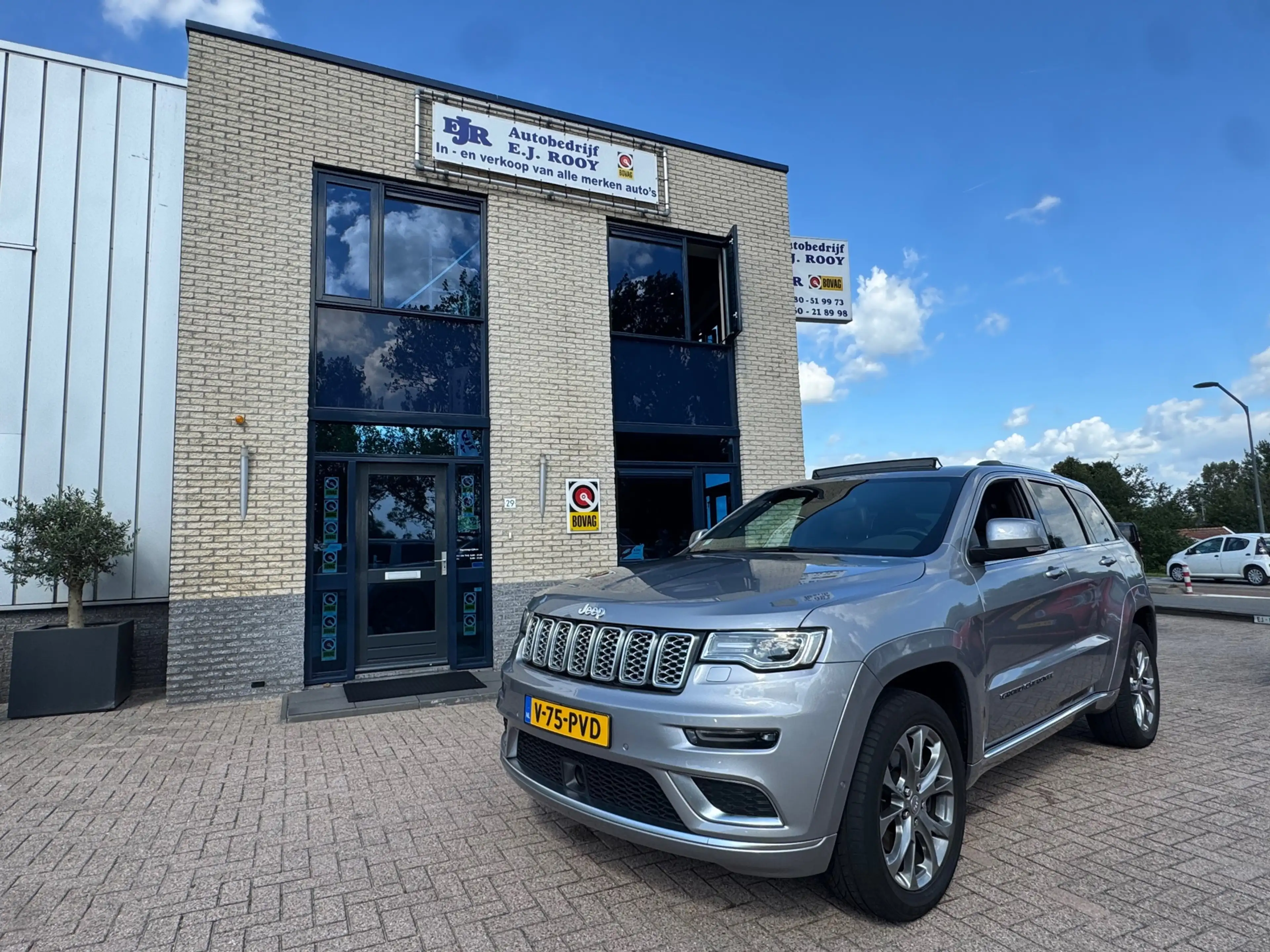 Jeep Grand Cherokee Summit- 4x4 Grijs kenteken-PANO — photo 37