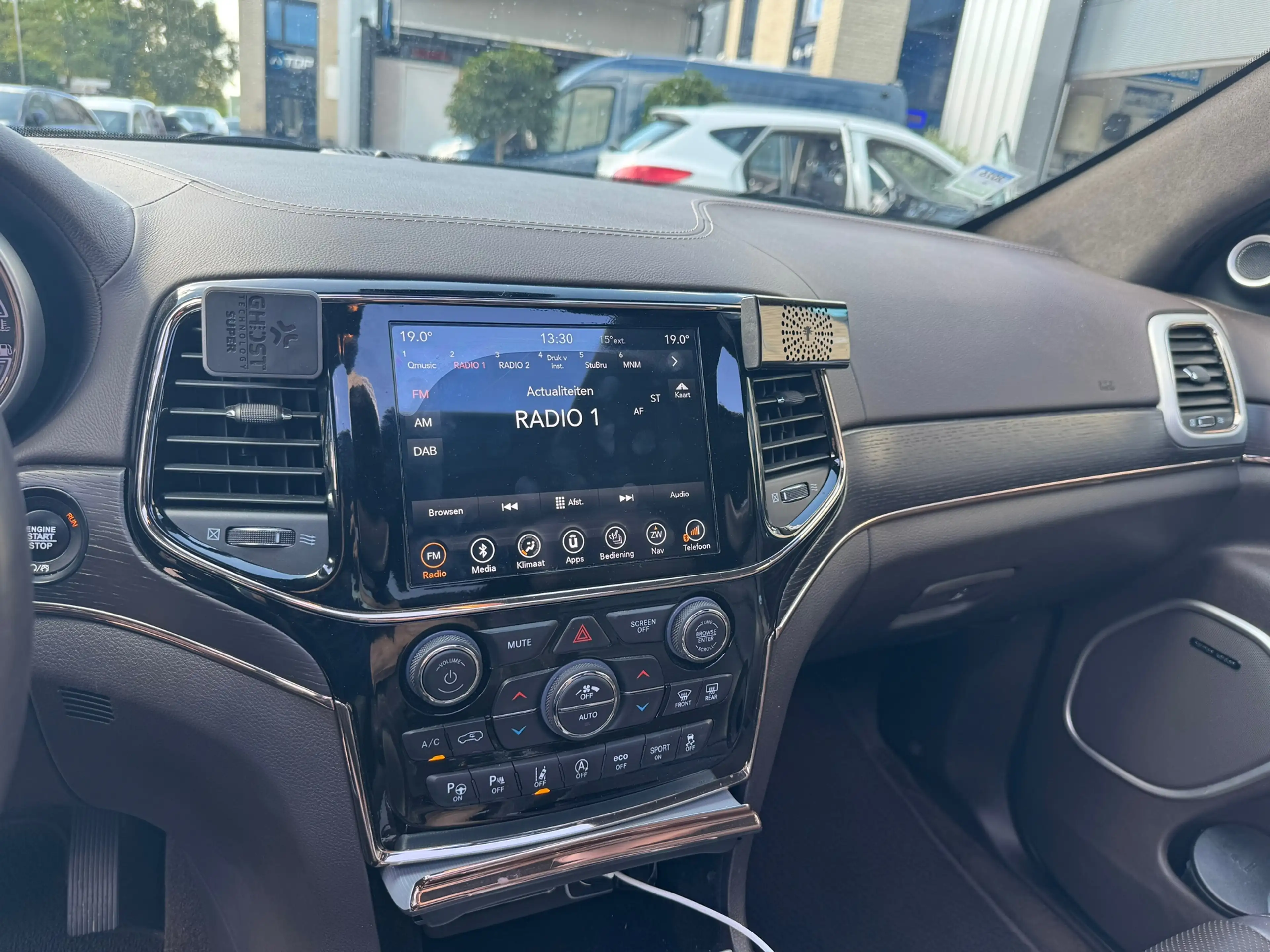 Jeep Grand Cherokee Summit- 4x4 Grijs kenteken-PANO — photo 21