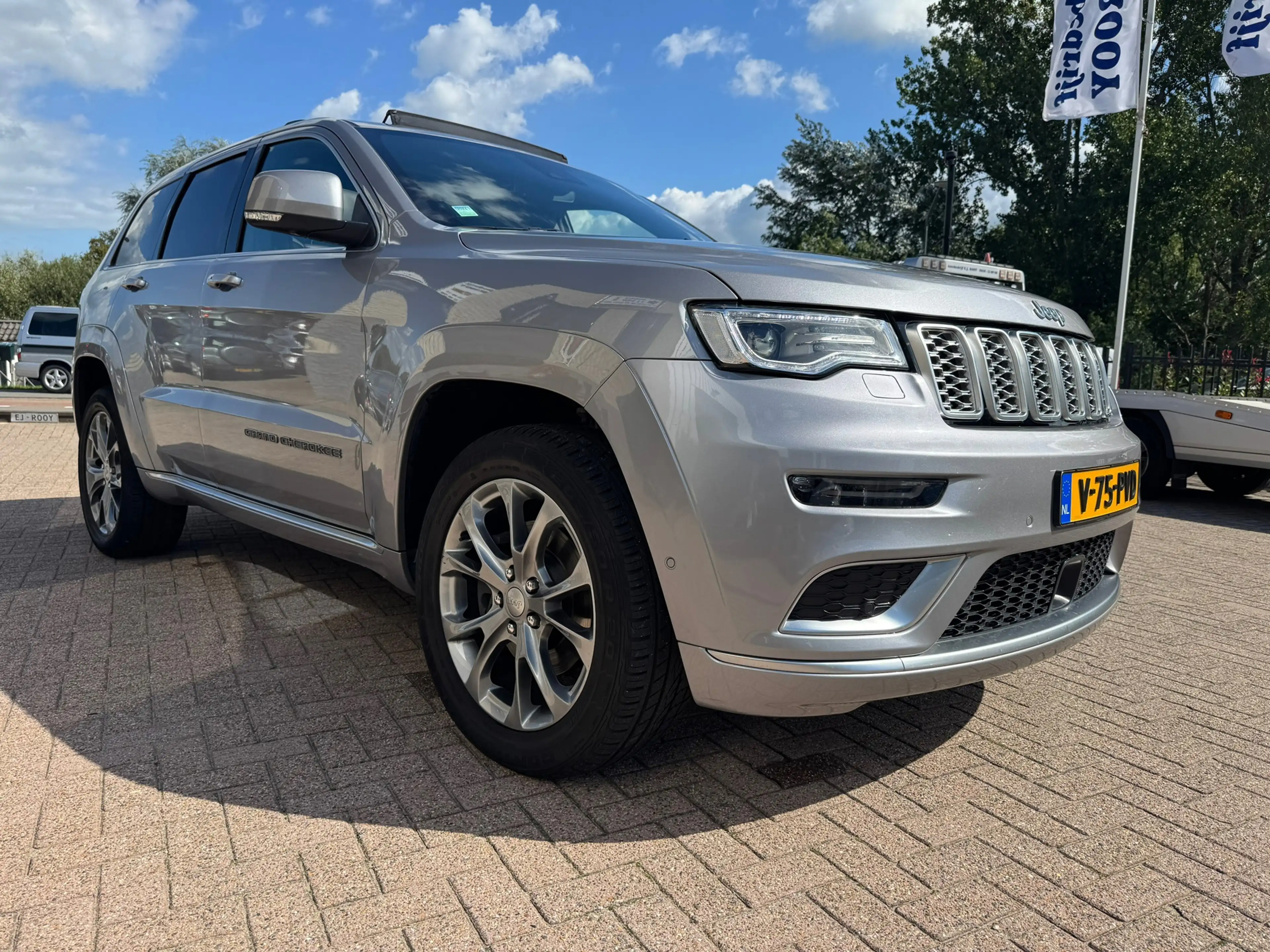 Jeep Grand Cherokee Summit- 4x4 Grijs kenteken-PANO — photo 9