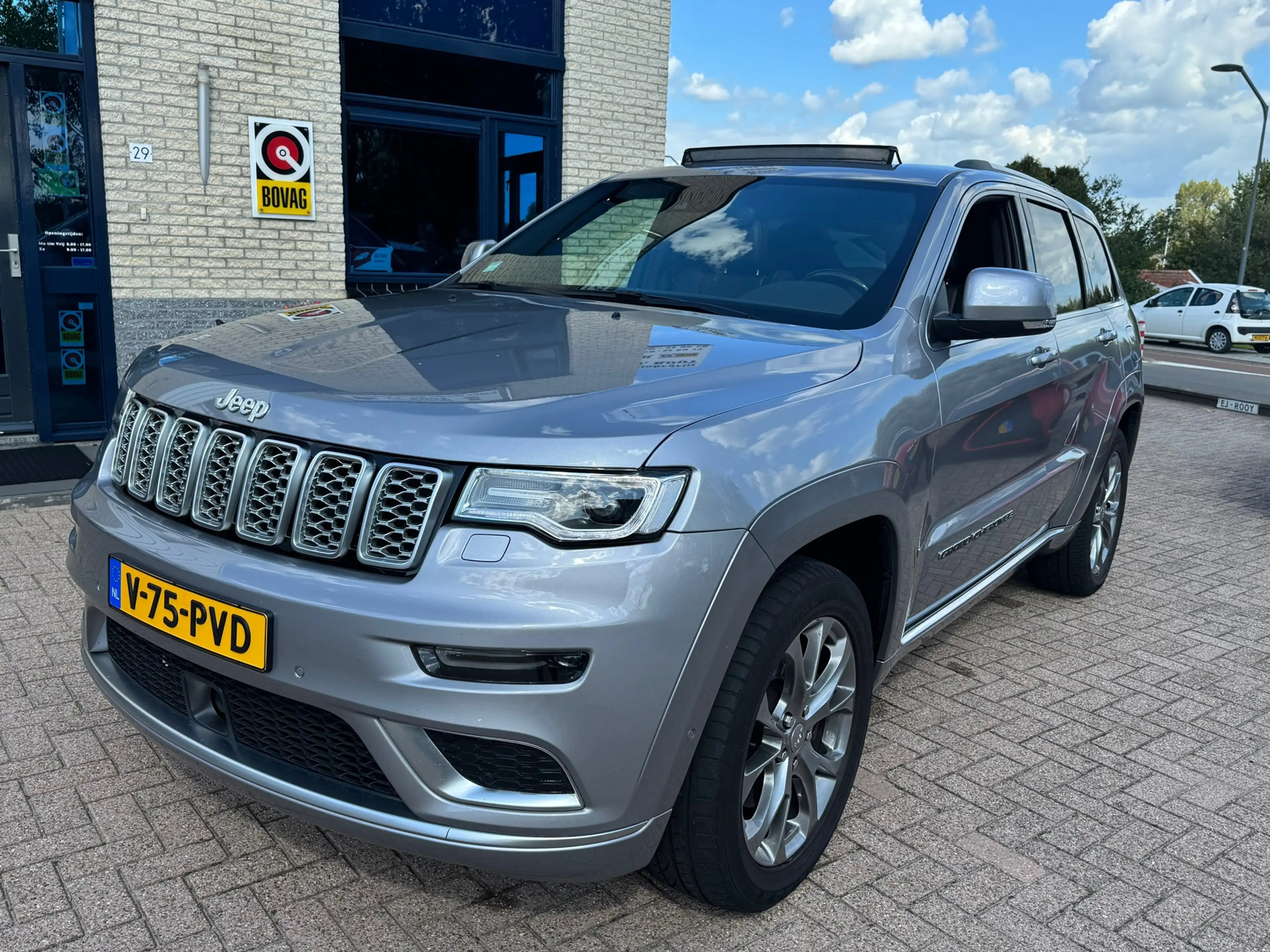 Jeep Grand Cherokee Summit- 4x4 Grijs kenteken-PANO — photo 7