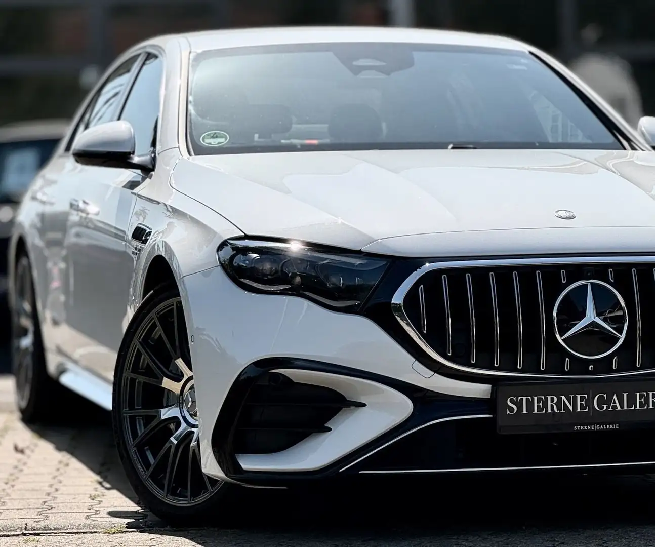 Mercedes-Benz E 53 AMG HYBRID/DISTRO/360°/MEMORY/HINTERACHSLEN Weiß - 1