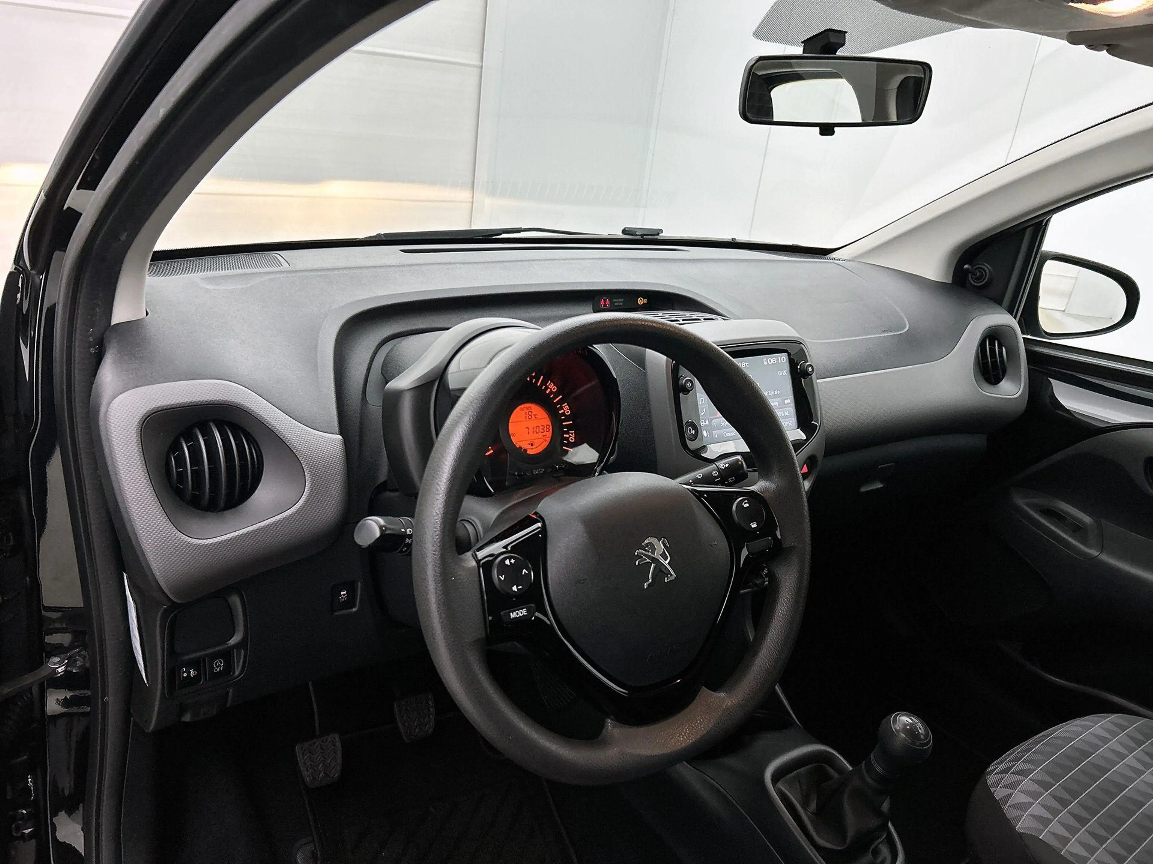 Peugeot 108 Active 1.0 e-VTi 72pk | Navigatie via Apple Carpla — photo 11