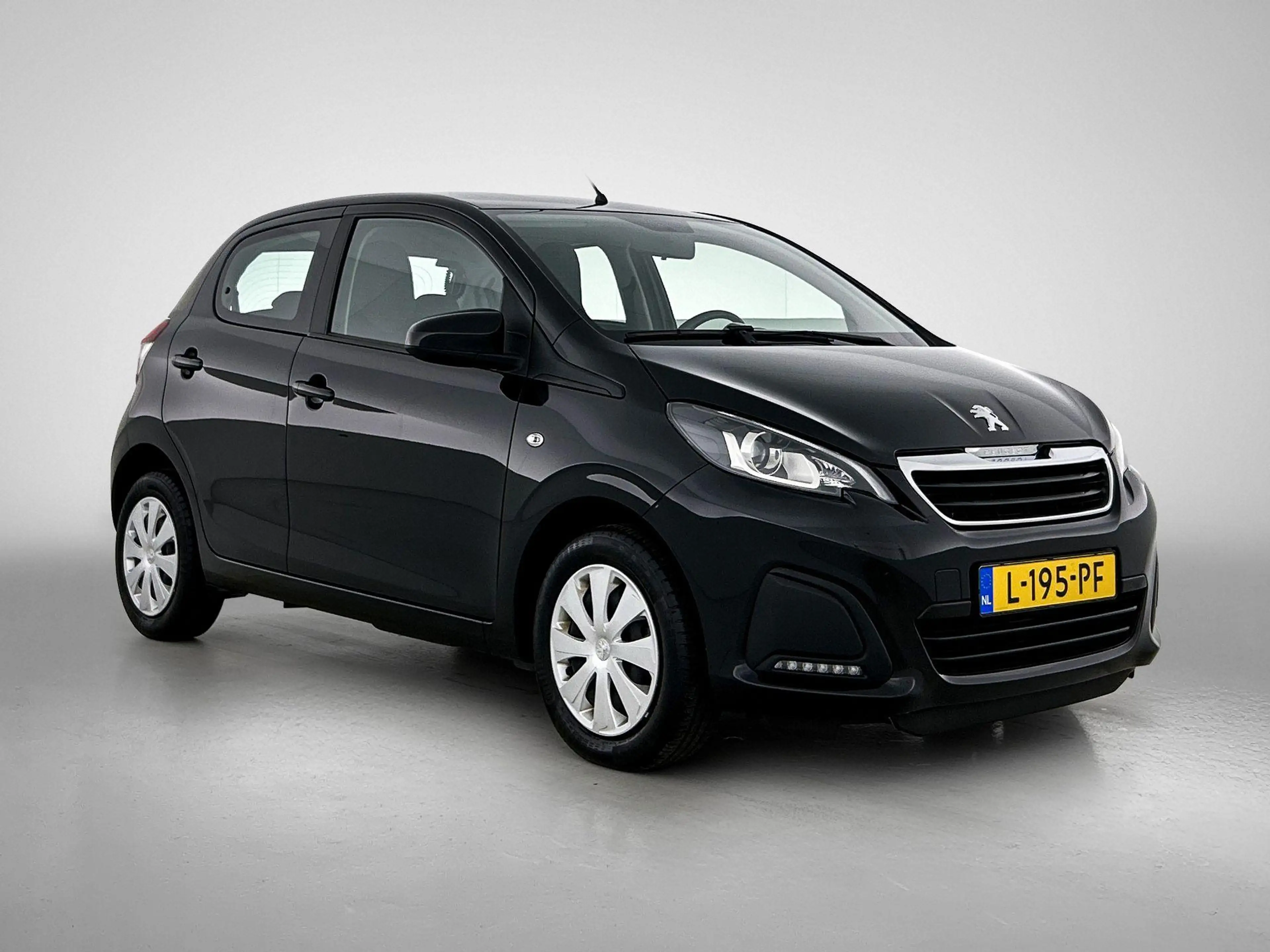 Peugeot 108 Active 1.0 e-VTi 72pk | Navigatie via Apple Carpla — photo 8