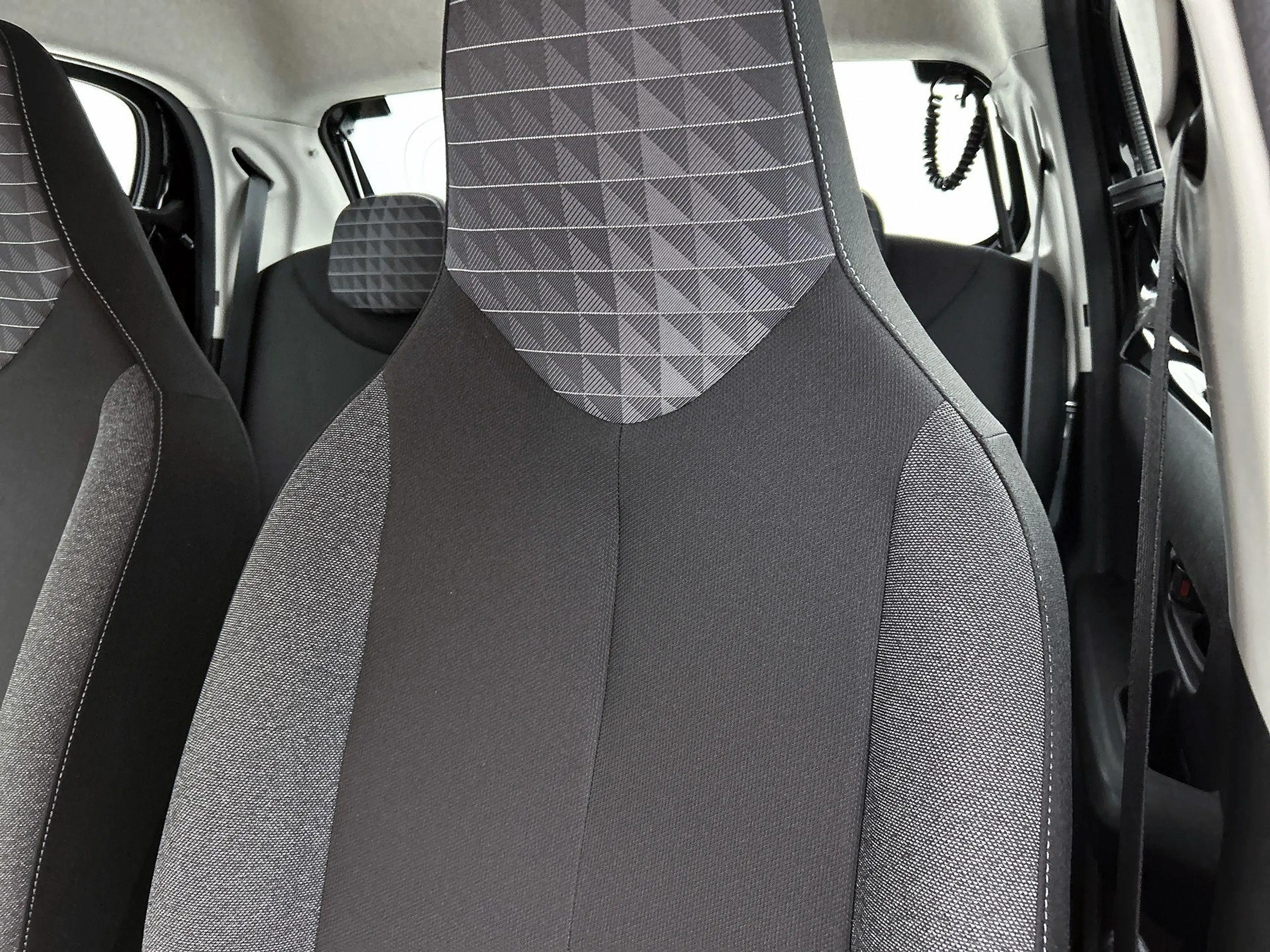 Peugeot 108 Active 1.0 e-VTi 72pk | Navigatie via Apple Carpla — photo 15