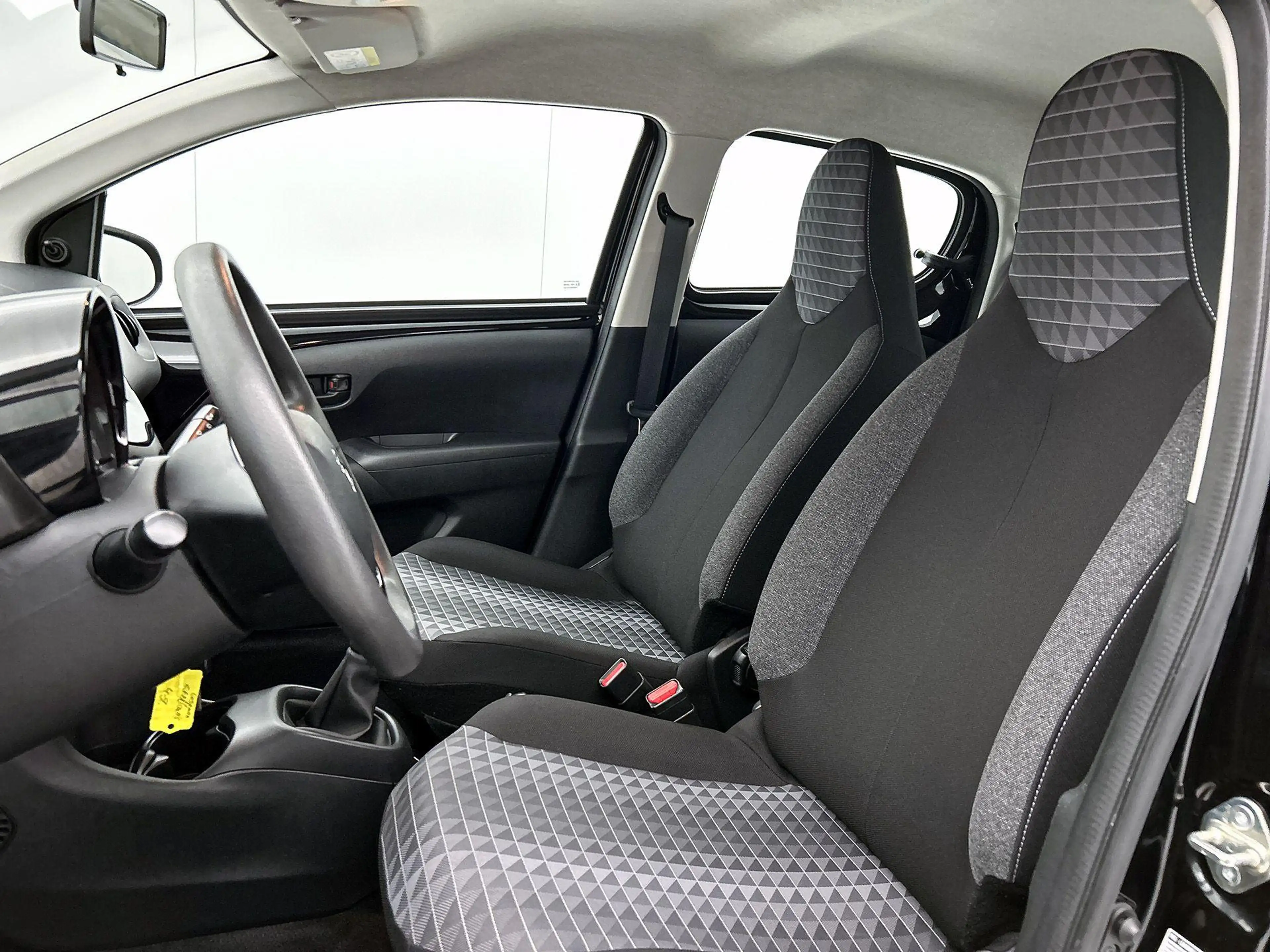 Peugeot 108 Active 1.0 e-VTi 72pk | Navigatie via Apple Carpla — photo 10