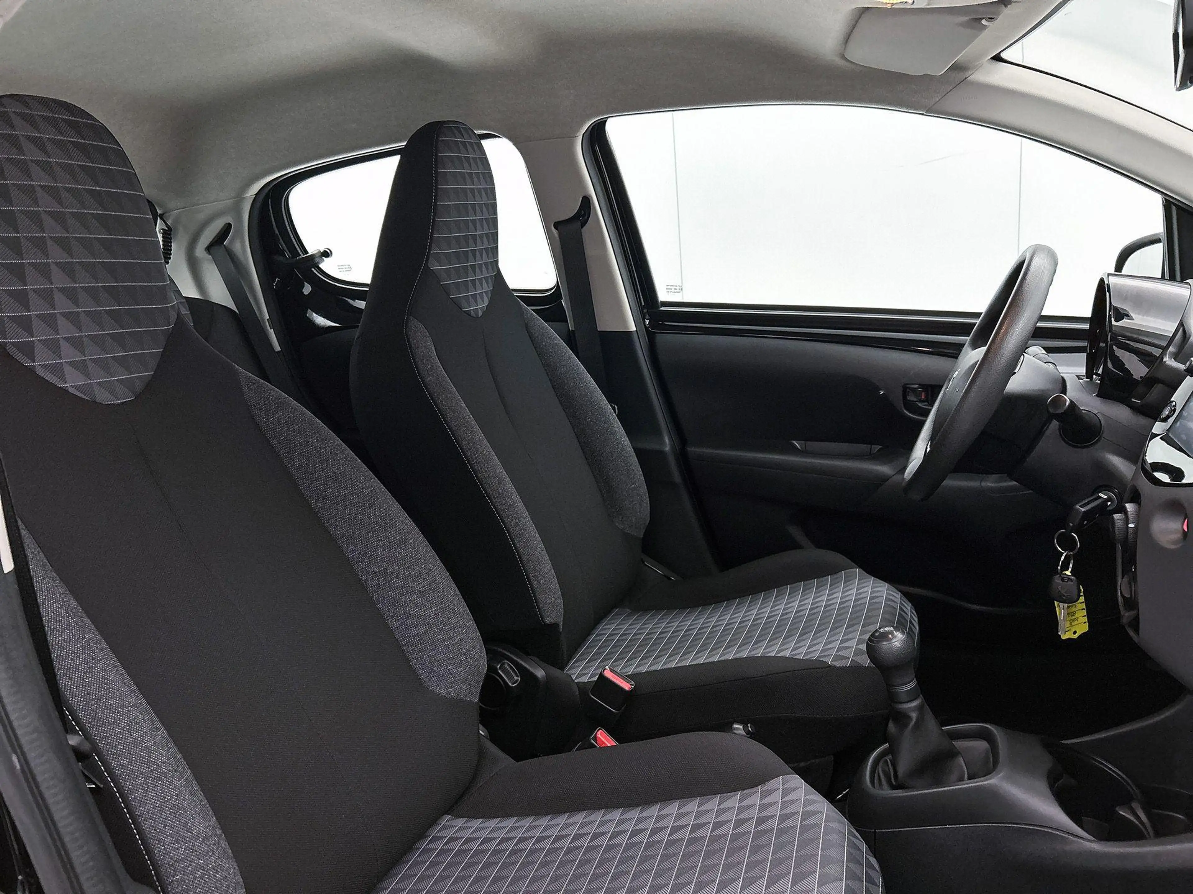 Peugeot 108 Active 1.0 e-VTi 72pk | Navigatie via Apple Carpla — photo 14