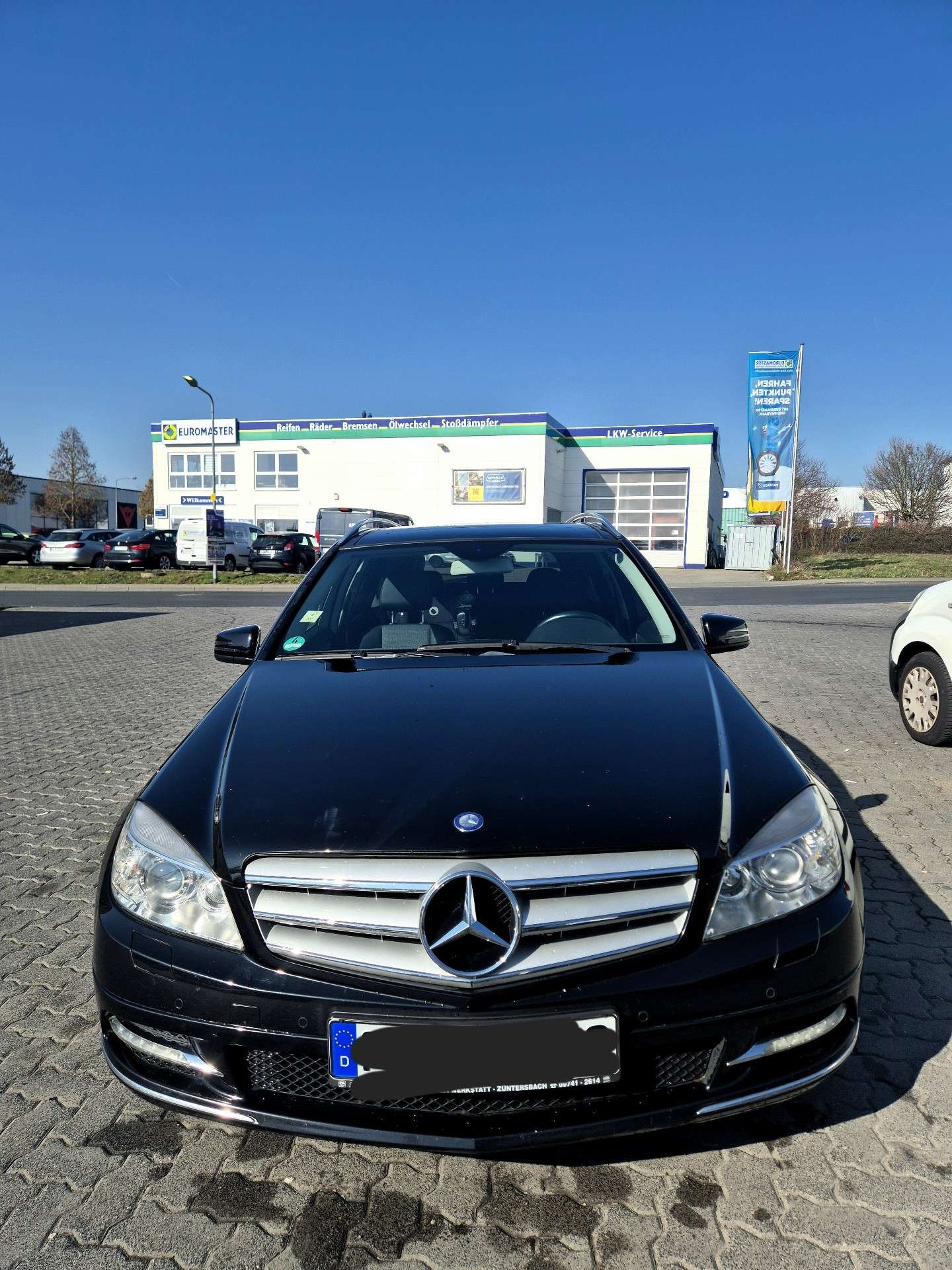 Second hand Mercedes Benz C-Class 
